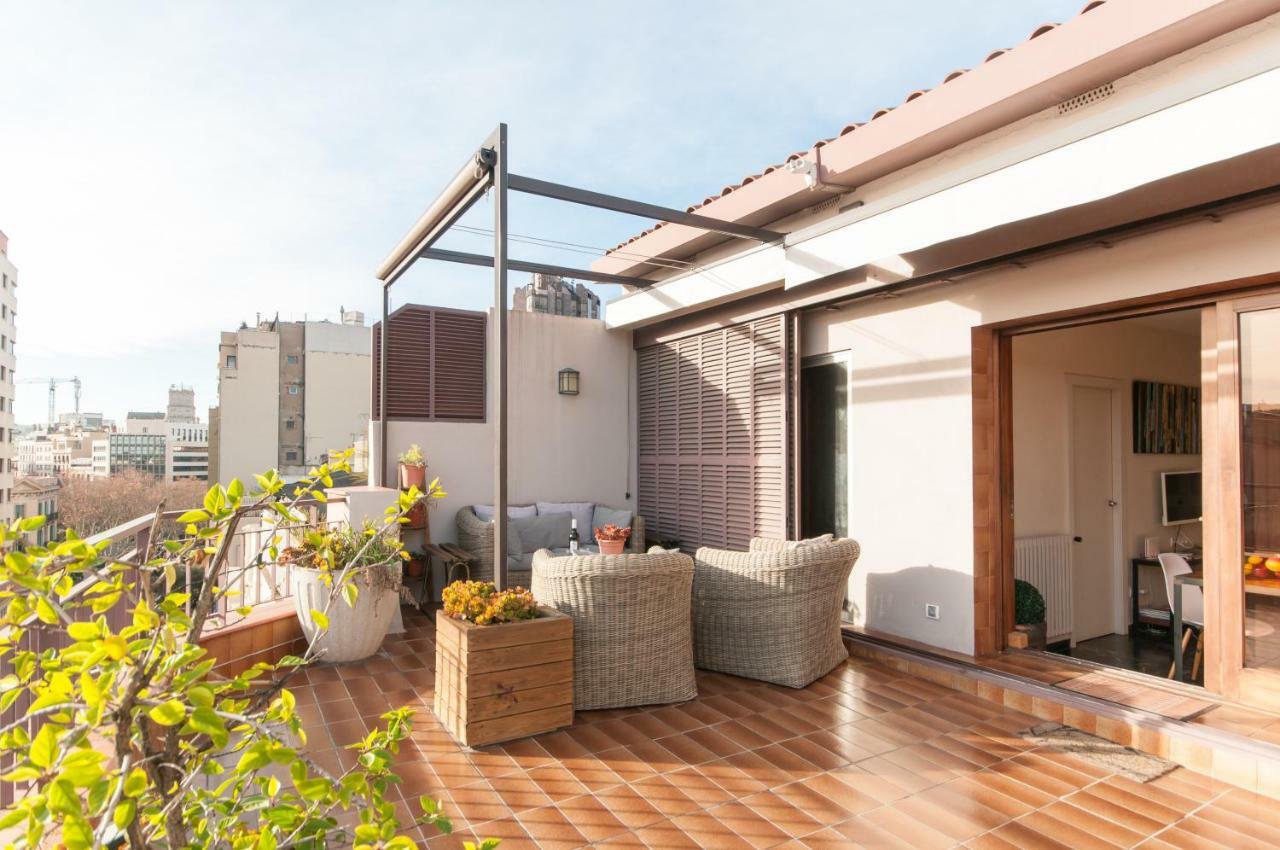Elevated Experience - Urquinaona Apartment Barcelona Luaran gambar